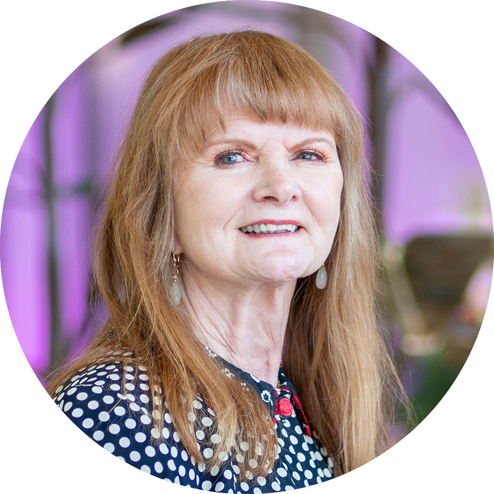 Candace Lothian headshot.